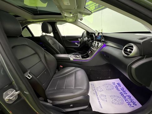 Used 2020 Mercedes-Benz C 300 4MATIC Sedan w/ Premium Package image 28