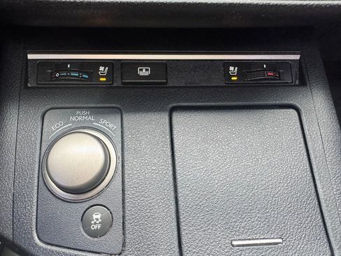 Used 2015 Lexus ES 350 w/ Luxury Pkg & Navigation w/ Luxury Package FWD image 23