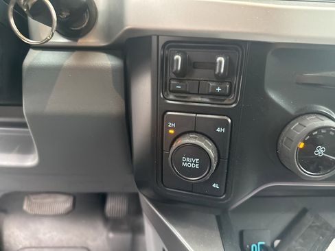 Used 2023 Ford F350 XLT w/ 360-Degree Camera Package image 17