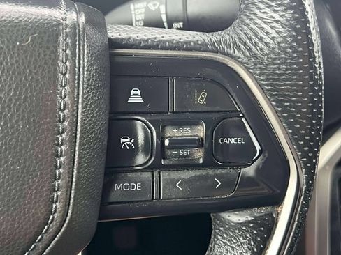 Certified 2025 Toyota Tundra Limited AWD/4WD image 26