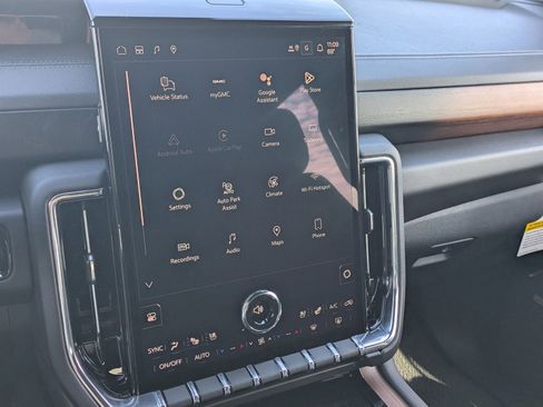 New 2026 GMC Yukon Denali w/ Sun & Power Step Package image 20