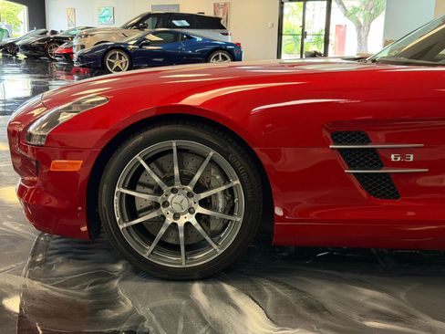 Used 2011 Mercedes-Benz SLS AMG Coupe image 12