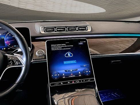 Used 2022 Mercedes-Benz S 580 4MATIC Sedan image 5