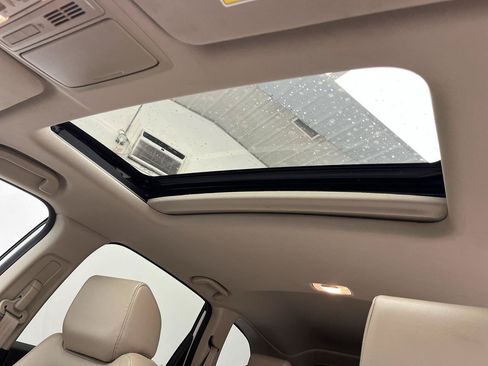 Used 2018 Honda CR-V EX-L image 6