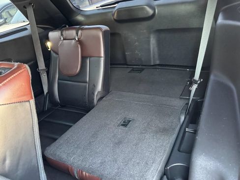 Used 2021 Ford Explorer Platinum w/ Equipment Group 601A AWD/4WD image 11