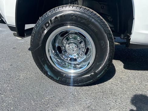 New 2026 RAM 3500 Tradesman AWD/4WD image 12