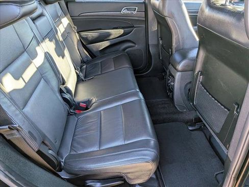 Used 2018 Jeep Grand Cherokee Altitude image 19