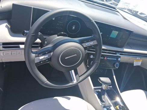 New 2025 Hyundai Tucson SEL FWD image 21