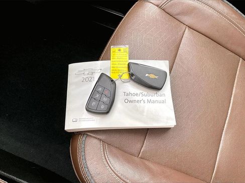 Used 2021 Chevrolet Tahoe High Country w/ Premium Package image 10