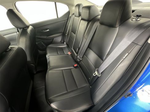 Certified 2022 Nissan Sentra SR w/ SR Premium Package image 25