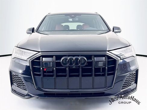 Used 2023 Audi SQ7 Premium Plus w/ Executive Package image 2