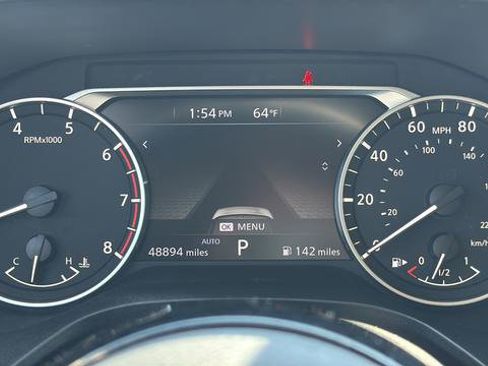 Used 2023 Nissan Rogue SV image 10