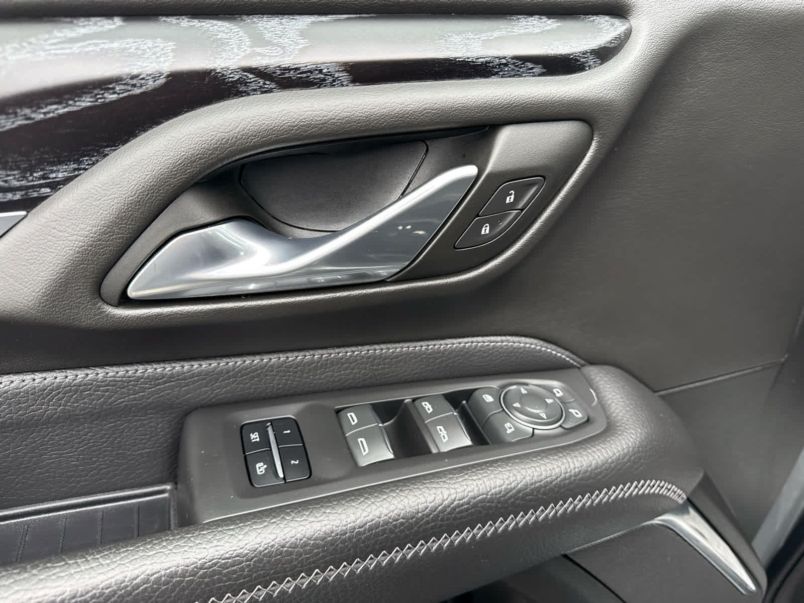 Certified 2023 GMC Yukon XL Denali AWD/4WD image 10