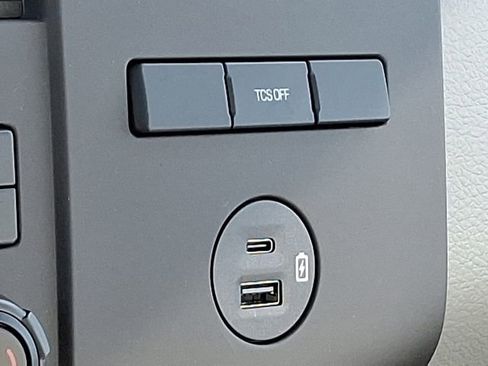 Used 2023 Ford F650 2WD Regular Cab Super Duty image 26