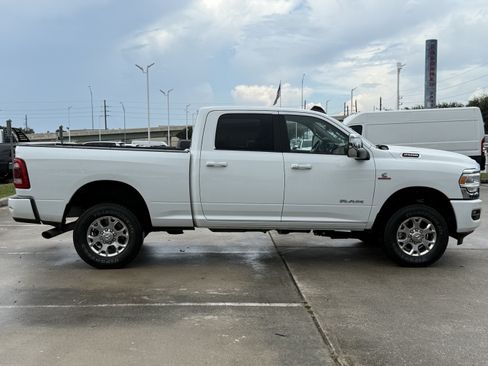 Used 2024 RAM 2500 Laramie w/ Safety Group AWD/4WD image 3