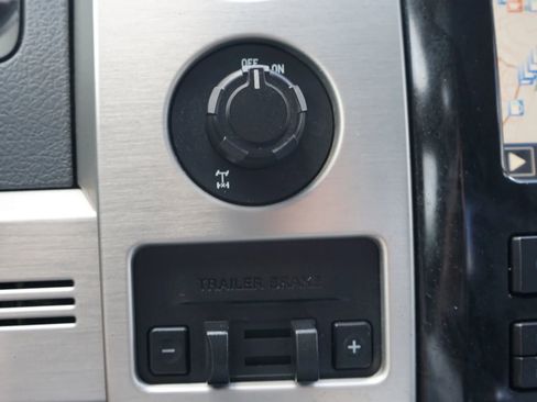 Used 2012 Ford F150 Platinum RWD image 18