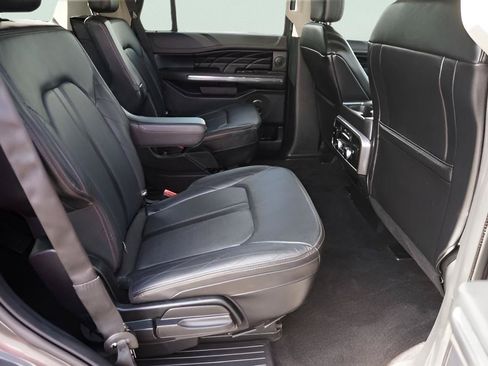 Used 2020 Ford Expedition Platinum RWD image 18