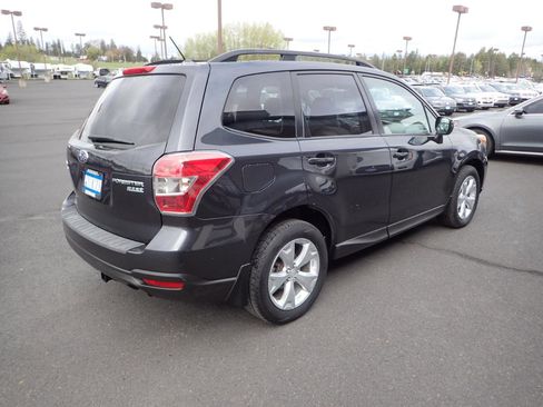 Used 2014 Subaru Forester 2.5i Premium w/ All-Weather Package AWD/4WD image 5