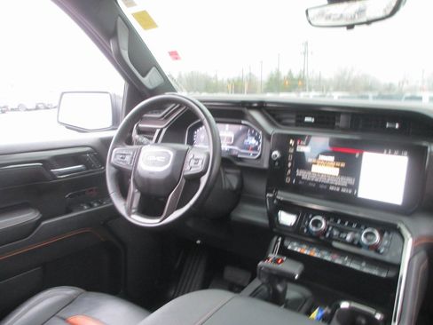 Certified 2024 GMC Sierra 1500 AT4 w/ Technology Package image 27