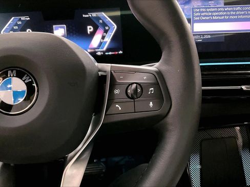 Used 2025 BMW X2 xDrive28i w/ Technology Package image 21