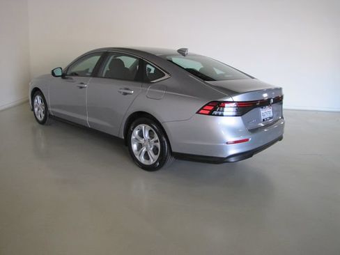 Used 2023 Honda Accord LX image 21