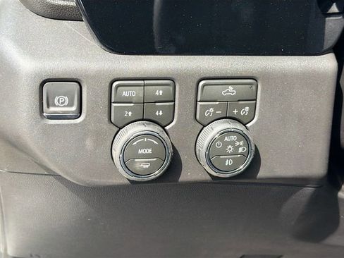 New 2026 Chevrolet Silverado 1500 LT Trail Boss w/ Convenience Package II AWD/4WD image 11