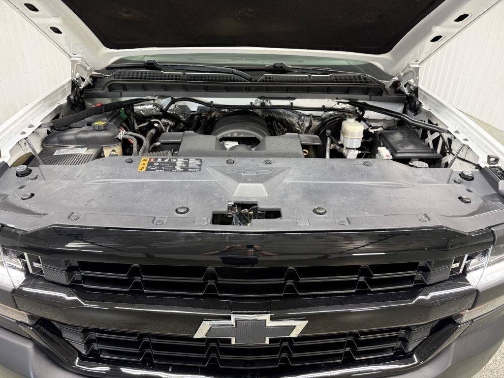 Used 2017 Chevrolet Silverado 1500 W/T w/ WT Convenience Package AWD/4WD image 36