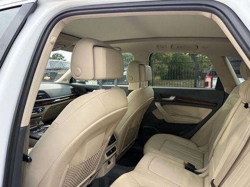 Used 2018 Audi Q5 Prestige w/ Prestige Package AWD/4WD image 12