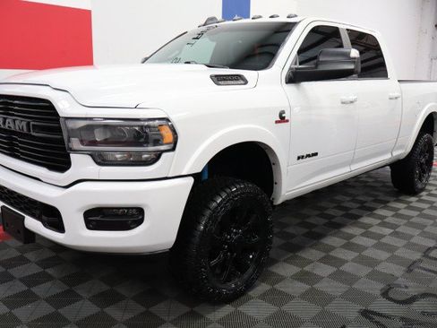 Used 2020 RAM 2500 Laramie w/ Night Edition AWD/4WD image 5