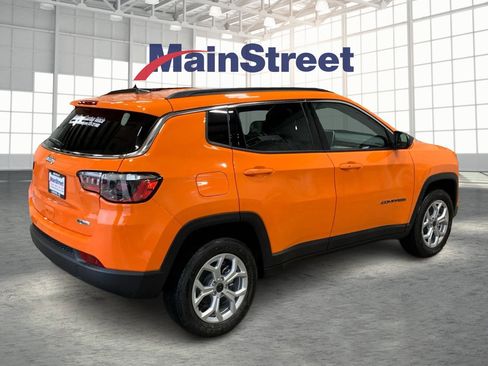 New 2026 Jeep Compass Latitude AWD/4WD image 5