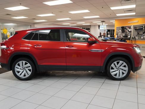 Used 2021 Volkswagen Atlas Cross Sport SE w/ Panoramic Sunroof Package image 50