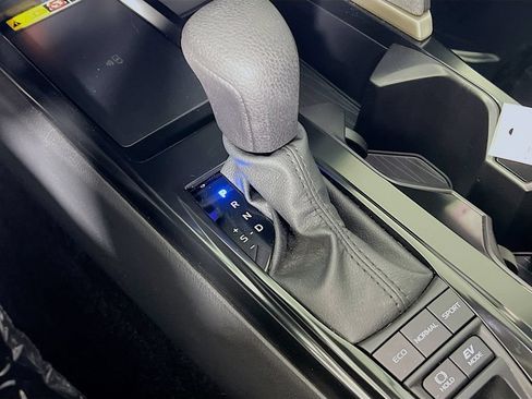 Certified 2025 Toyota Camry LE AWD/4WD image 15