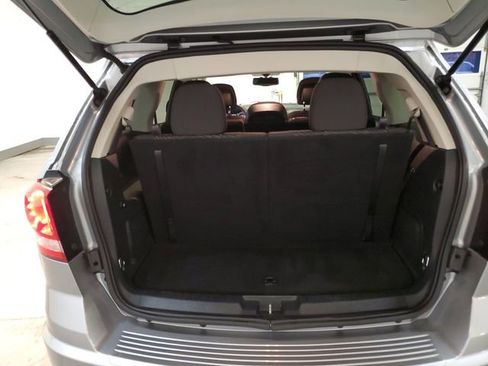 Used 2017 Dodge Journey SE w/ Blacktop Package image 24