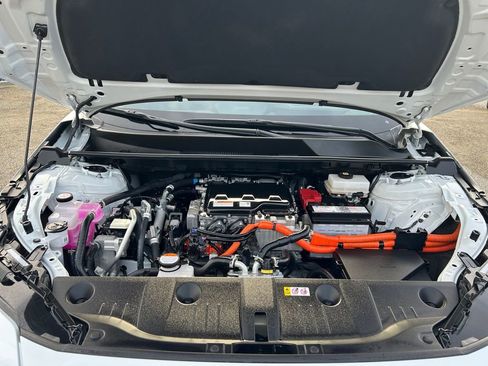 Used 2024 Toyota bZ4X XLE w/ Weather Package image 29