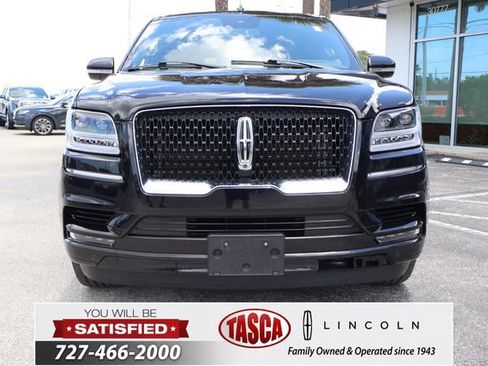 Used 2020 Lincoln Navigator L Reserve w/ Equipment Group 208A Reserve AWD/4WD image 2