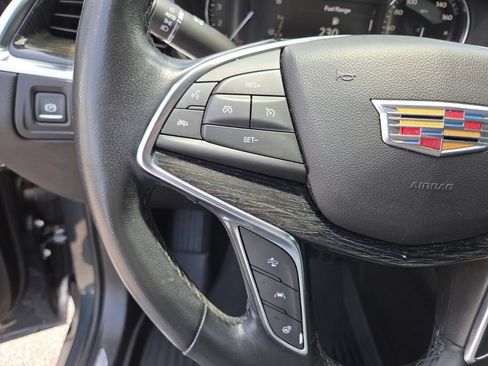 Used 2021 Cadillac XT5 Premium Luxury FWD image 33