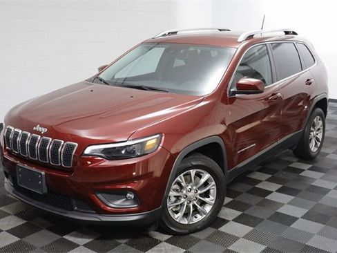 Used 2021 Jeep Cherokee Latitude Lux w/ Comfort/Convenience Group image 2