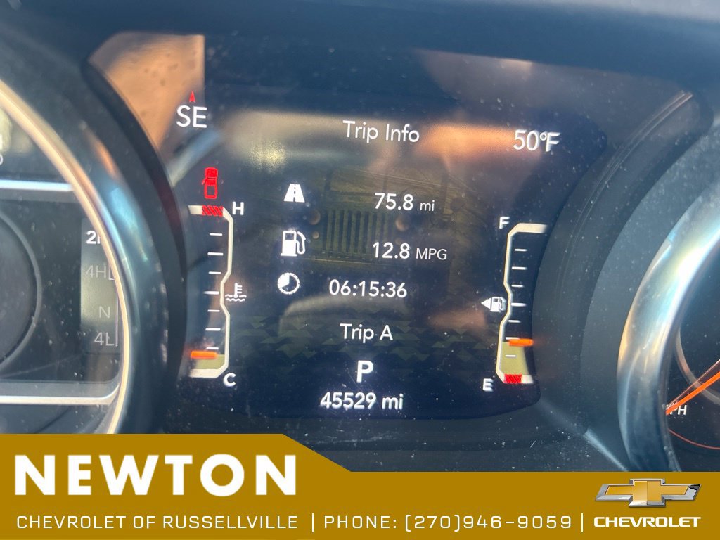 Used 2022 Jeep Gladiator Overland AWD/4WD image 7