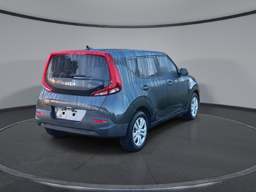 Used 2022 Kia Soul LX FWD image 8