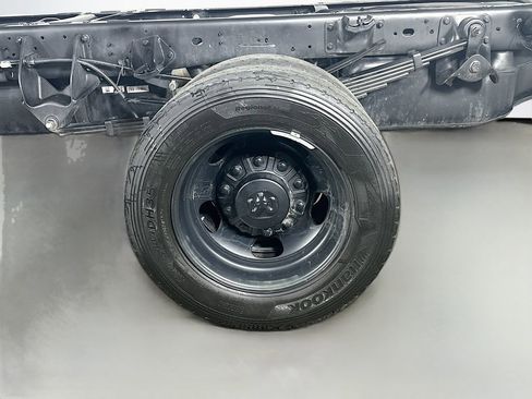 Used 2025 RAM 5500 Tradesman image 33