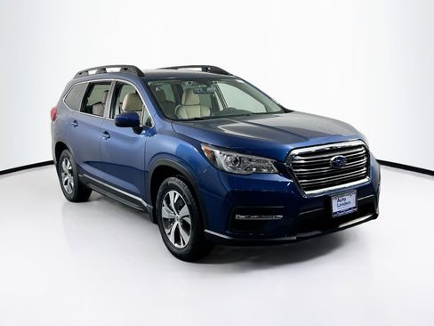 Used 2022 Subaru Ascent Premium w/ Convenience Package image 3