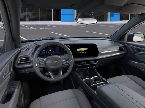 New 2026 Chevrolet Traverse LT FWD image 18