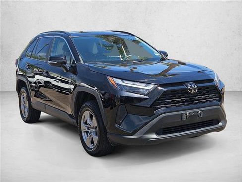 Used 2024 Toyota RAV4 XLE FWD image 3