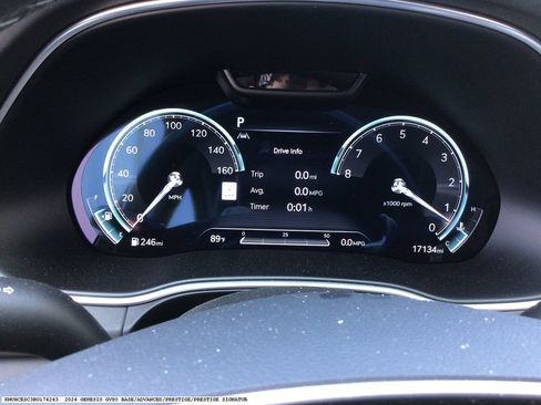 Used 2024 Genesis GV80 3.5T w/ Prestige Package AWD/4WD image 13