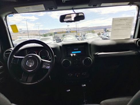 Used 2017 Jeep Wrangler Unlimited Sport w/ Quick Order Package 24S AWD/4WD image 11
