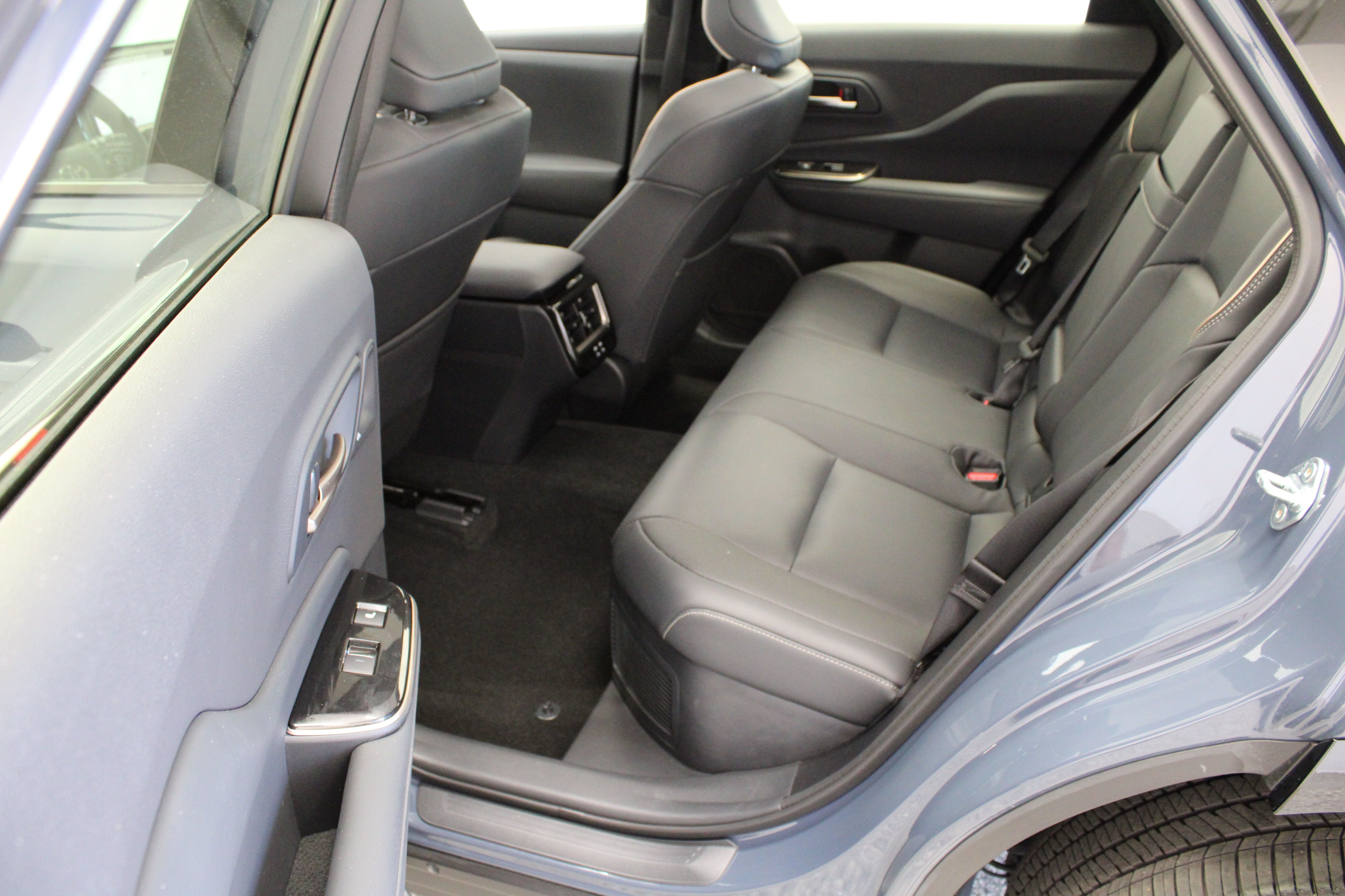 Used 2026 Toyota Crown Signia w/ Advanced Technology Package AWD/4WD image 31
