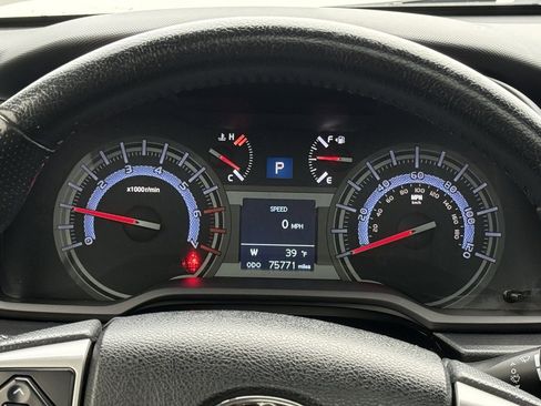 Used 2018 Toyota 4Runner Limited image 26