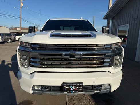 Used 2023 Chevrolet Silverado 2500 High Country w/ Technology Package image 7