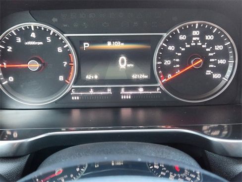 Used 2023 Kia Sorento S image 16