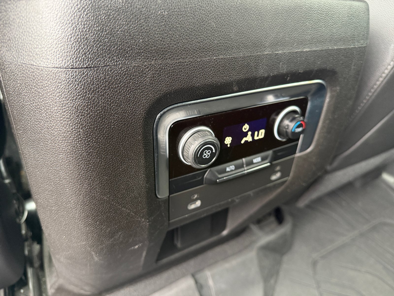 Used 2021 Chevrolet Tahoe LT AWD/4WD image 29